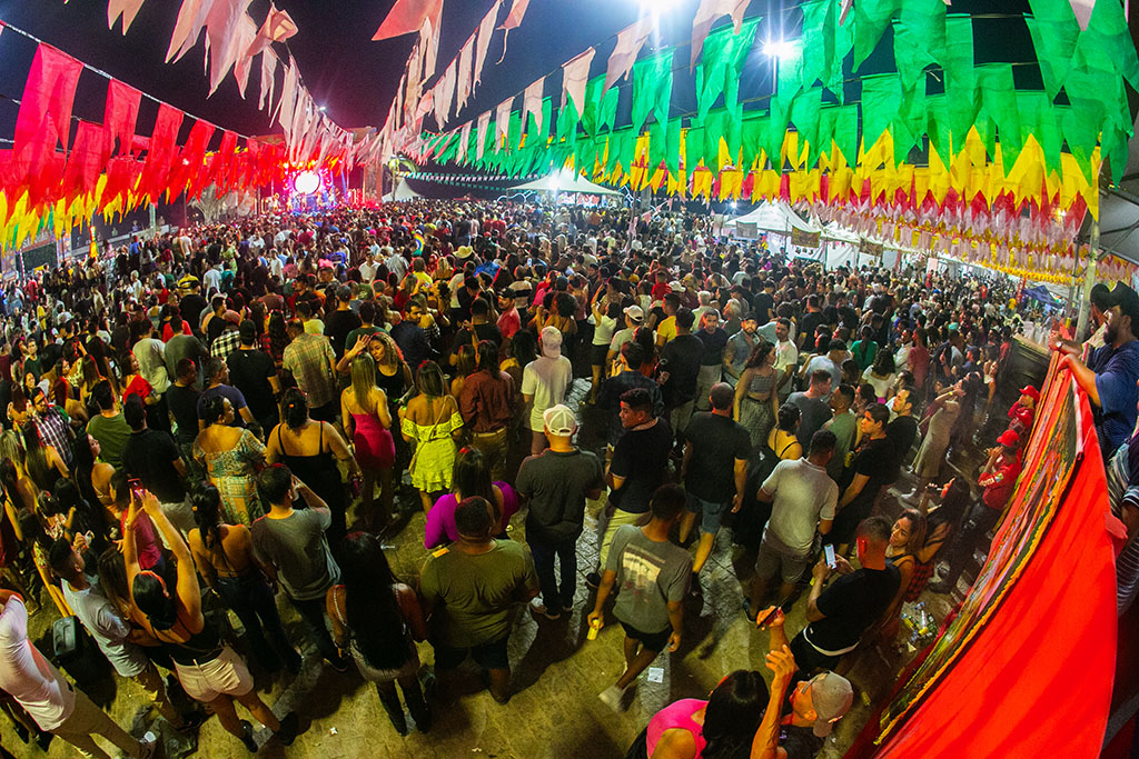 Arraial Do Banho De S O Jo O Atraiu Mil Pessoas E Movimentou Quase R